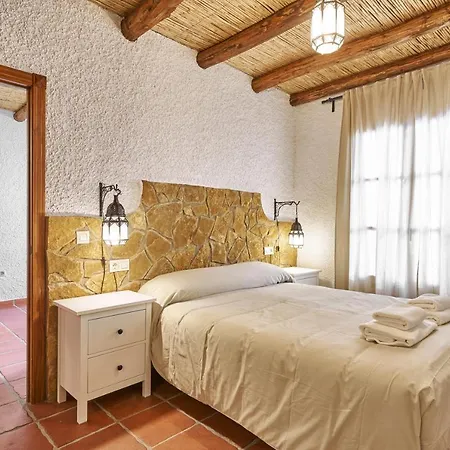 La Almunia De La Alpujarra Yegen